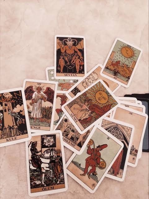 TAROT READING (ONE QUESTION)